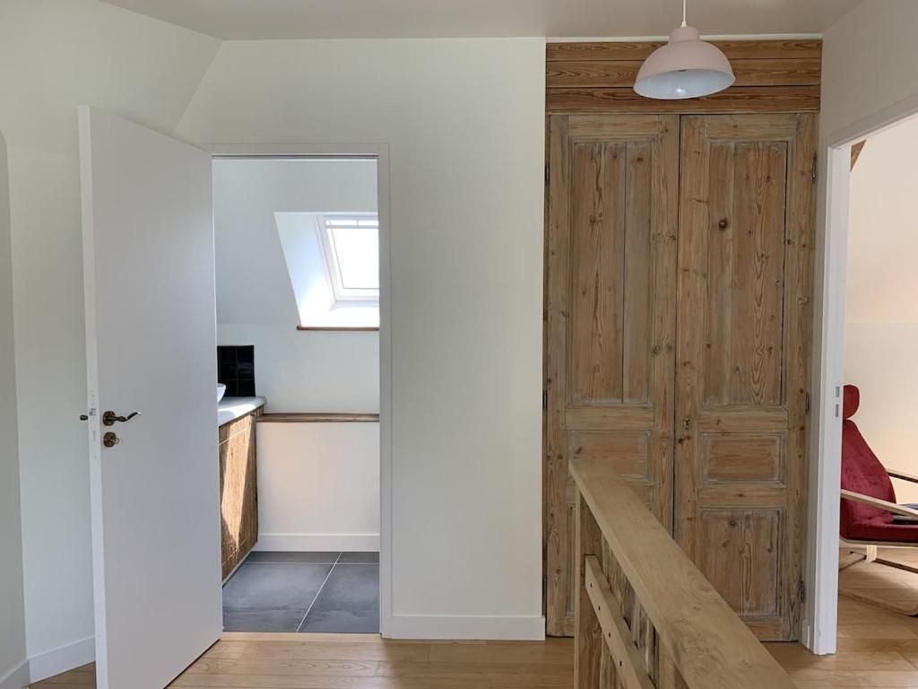 Charmante Maison De Campagne En Pierres Et Bois Sartilly-Baie-Bocage 外观 照片